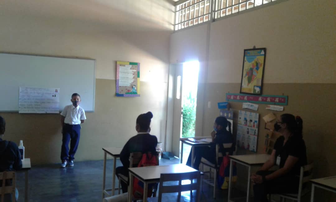 GoberMerida's tweet image. Dirección de Seguridad fomenta medidas de prevención contra el COVID-19 en centros educativos gobmerida.blogspot.com/2021/11/direcc…