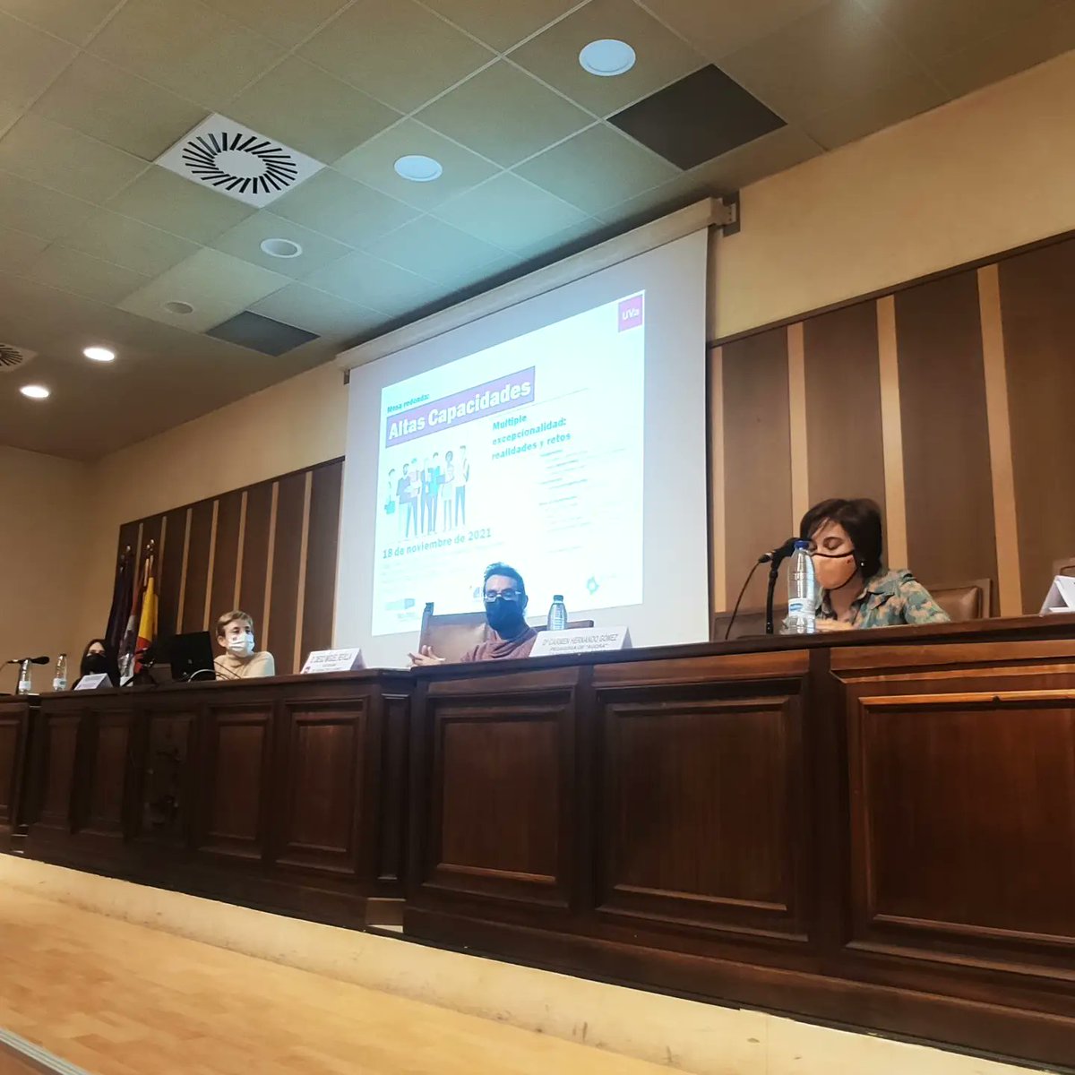 Sesión "Altas Capacidades y múltiple  excepcionalidad: Realidades y Retos" en la <a href="/feyts_uva/">feyts_uva</a> organizada por Delegación del Rector para la Responsabilidad Social Universitaria y la Asociación de Altas Capacidades de Castilla y León (<a href="/ACYLAC/">ACYLAC</a>)