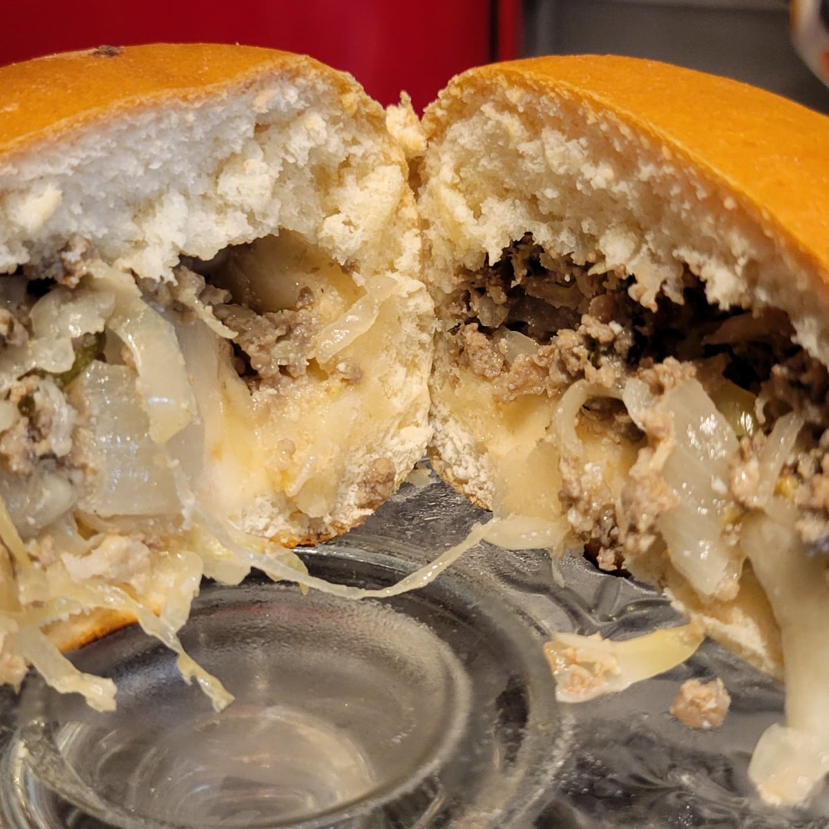 BbBroomfield's tweet photo. Take your Thursday night to a new level of delicious with our Bierocks! These warm bready pockets of goodness are filled with a traditional combination of ground beef, saurkraut, onion, and a blend of herbs and spices. Dip them in mustard for an extra kick!
#bierocks https://t.co/QMNlzmbjLf