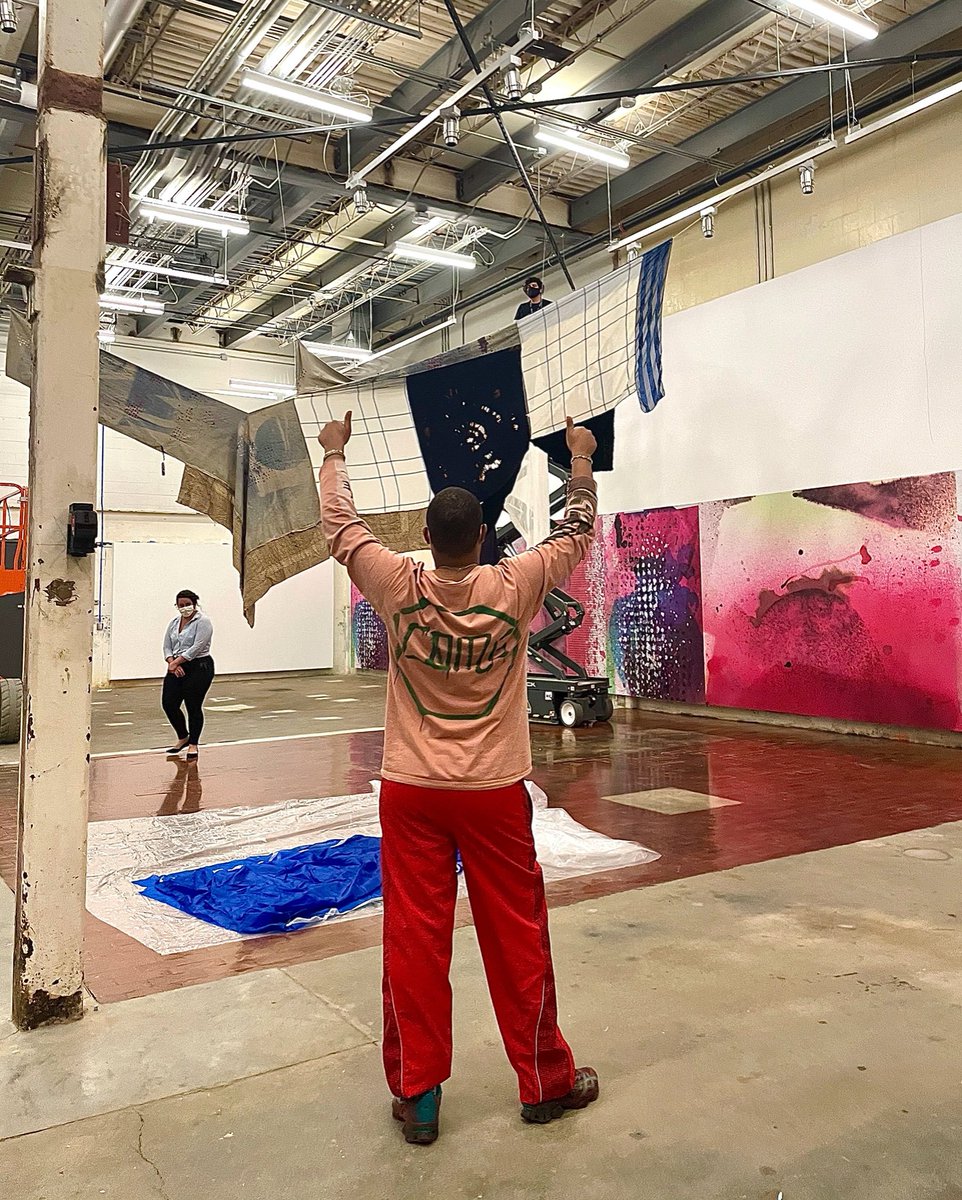 themomentary's tweet photo. SNEAK PEEK 👀

Artist @ernatmack was in the building earlier this week to install his work in our next exhibition, #InSomeFormOrFashion, opening THIS SATURDAY. 🧥

Tap here to learn more about the free exhibition. → https://t.co/MjNoXDARB3 https://t.co/hZM8Sej24v