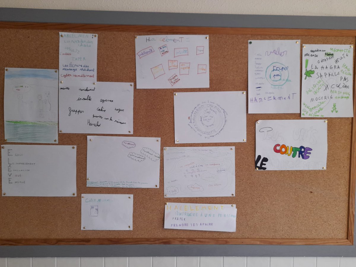JustBirot's tweet photo. Aujourd’hui, au collège de @JeanZayVerneuil à l’occasion de la journée contre le harcèlement scolaire, les élèves se sont prêtés au jeu et ont fait des créations pour dénoncer le harcèlement. Une belle initiative mise à l’honneur. #HarcelementScolaire 3️⃣0️⃣2️⃣0️⃣📞 https://t.co/6Hd1EX3PAd