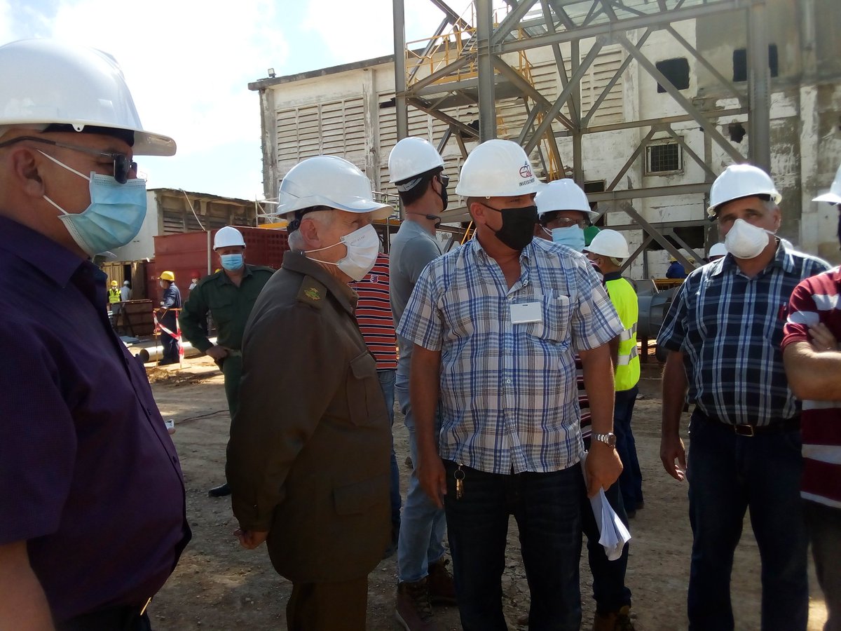 ValdesMenendez's tweet photo. Continúa la construcción de la nueva fábrica de cementos en Nuevitas. Sus directivos y trabajadores saben de la importancia de esta obra para el desarrollo del país.#CubaSalva y avanza. #Venceremos con la unidad de todos. https://t.co/5wdvrQUVrq
