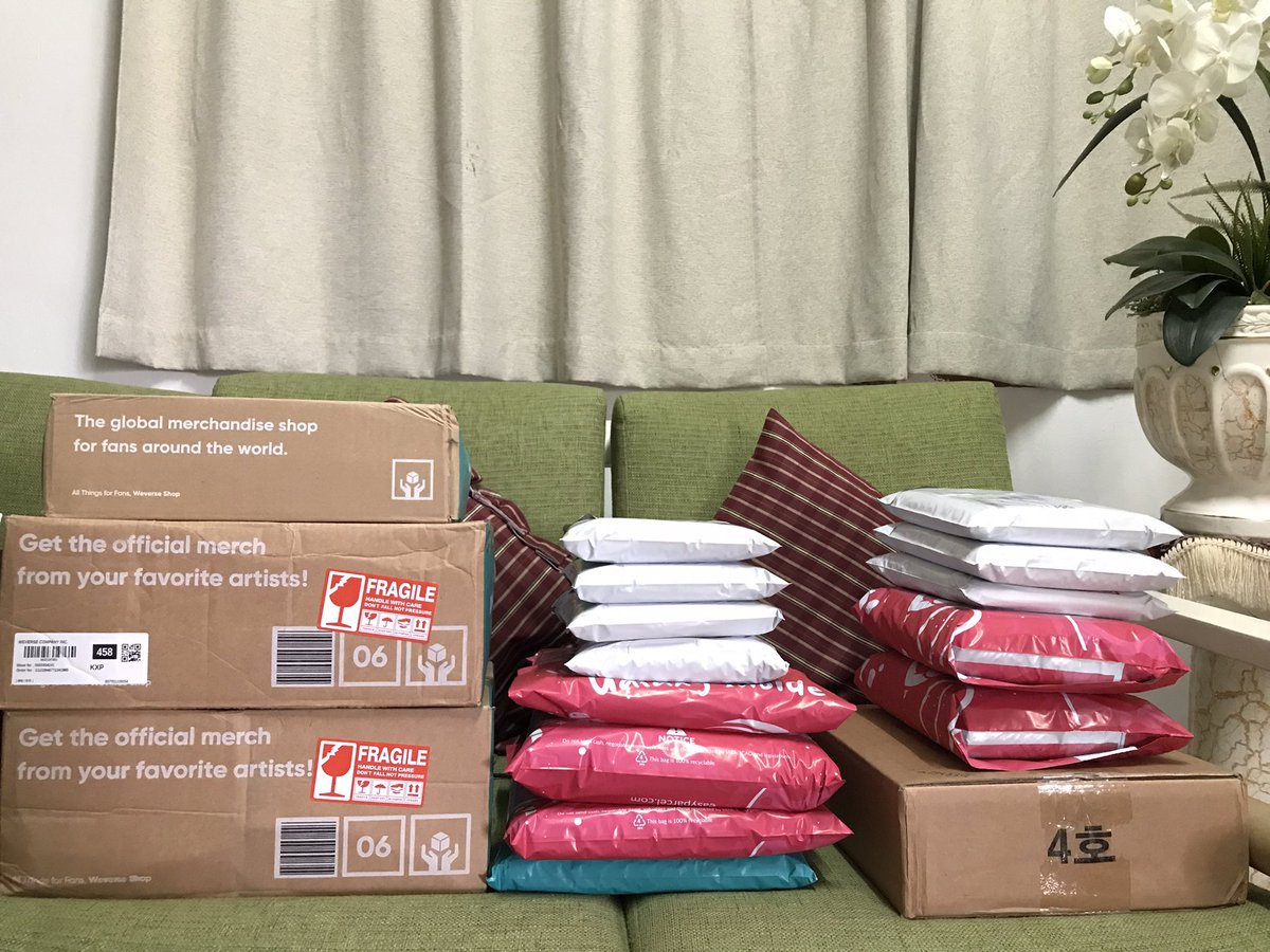 kiujoha1's tweet photo. #Kiupdates
1st half of Atacca Album/ Carat ver/ Social Club pb are ready to be shipped!
J&T - dropped ✅
Poslaju/Pgeon- pending pickup/dropoff
Tracking numbers are updated in the masterlist (Check pinned) 😊 ++ https://t.co/UY9FGdwdAM