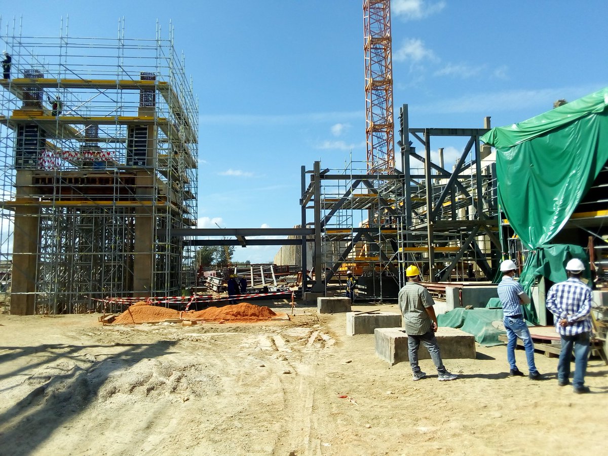 ValdesMenendez's tweet photo. Continúa la construcción de la nueva fábrica de cementos en Nuevitas. Sus directivos y trabajadores saben de la importancia de esta obra para el desarrollo del país.#CubaSalva y avanza. #Venceremos con la unidad de todos. https://t.co/5wdvrQUVrq