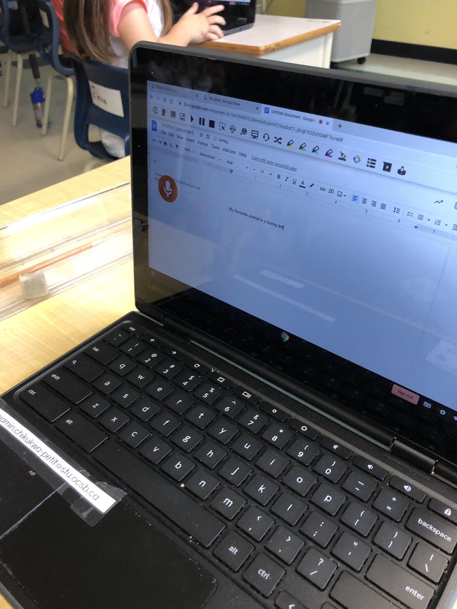 ChantalUlicny's tweet image. Thank you @MissPPrinciotta for working with gr1/2 @AssumptionOCSB for working with us on #googlereadandwrite we LOVE that we can use different/our own  language! #ATM rock!