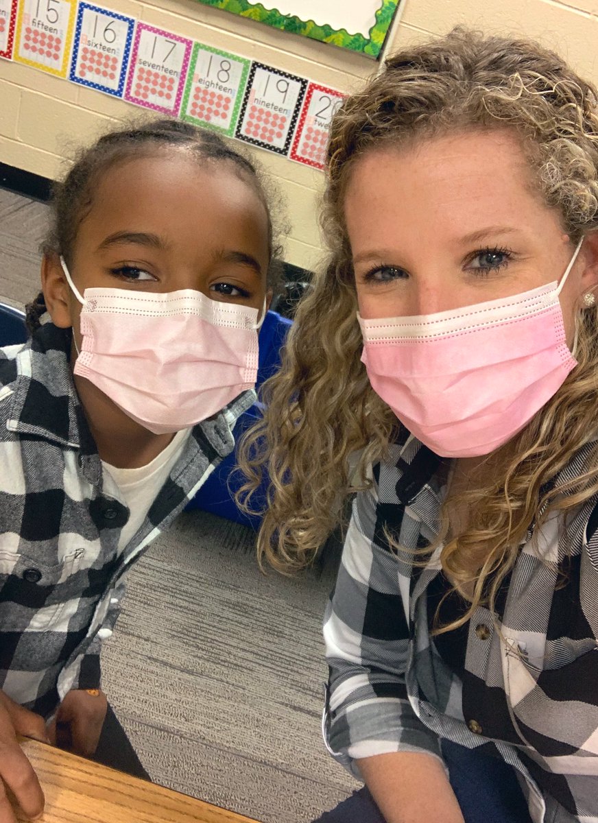 When you just happen to be twinning with a first grader, day made!! 🥰 #littlemoments #sd113a #owbears