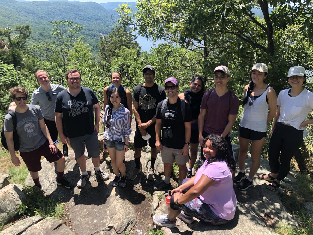 #tbt to our first annual resident retreat, hiking in beautiful upstate NY 🤩! Looking forward to more resident outings and bonding for years to come. 🥾🏔🌲#radres #futureradres