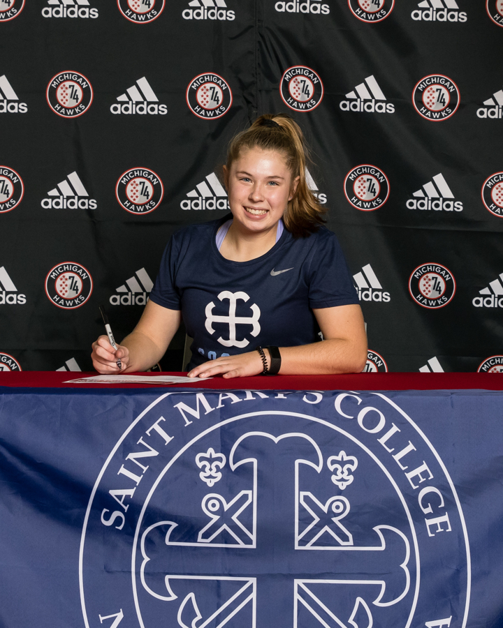wearesoccer_mi's tweet photo. #MIWSocCommit #Classof2022
Janelle Aiello
Midfielder
H.S. Team: @FGRWSoc
Club Team: @Michigan_Hawks
Committed to @Belles_Soccer https://t.co/sX7cx7bspk