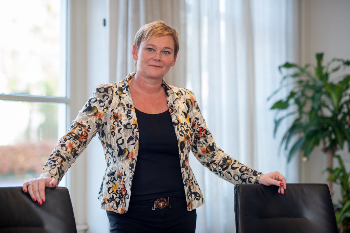 Astrid Schulting op één na beste Overheidsmanager van het jaar 2021

westerkwartier.nl/bestuur-organi…