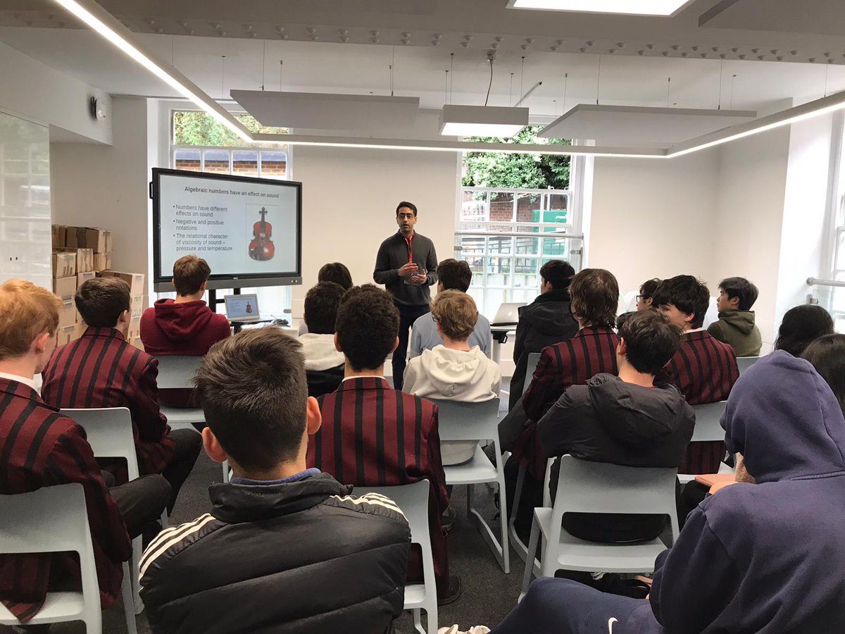 A huge thank you to Dr Hammand, our visiting lecturer from UCL, who delivered hi lecture: 'Navigating Science through Mathematics'. A fascinating insight into some of the practical applicaitons of mathematics.