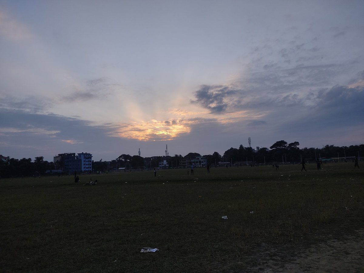 csrifat's tweet image. Thursday view 🔥

#view #Adele #Adele30 #likeOppini #follow