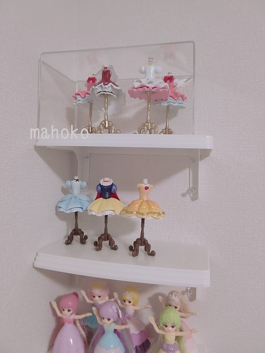 IRiccachan's tweet photo. トルソー飾ってみた～
めちゃ可愛い♡

#ディズニー
#プリンセス
#カードキャプターさくら 
#リカちゃん
#ミニチュア https://t.co/tBkEwdV6S1