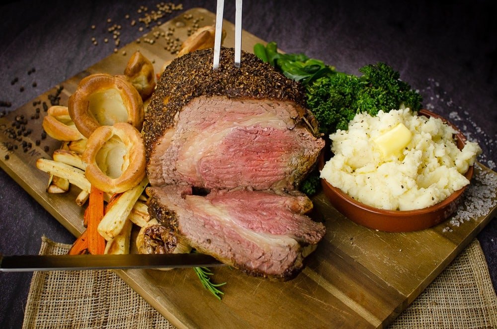 flawlessfooduk's tweet photo. We have all the tips, tricks you need to make sure your roast beef dinner a hit. We'll show you how to oven-roast method will give you tender, juicy beef every time. #roastbeef #topsidebeef #roastdinner #roastbeef https://t.co/uec5LYOiHk https://t.co/8vbmLbOt4N