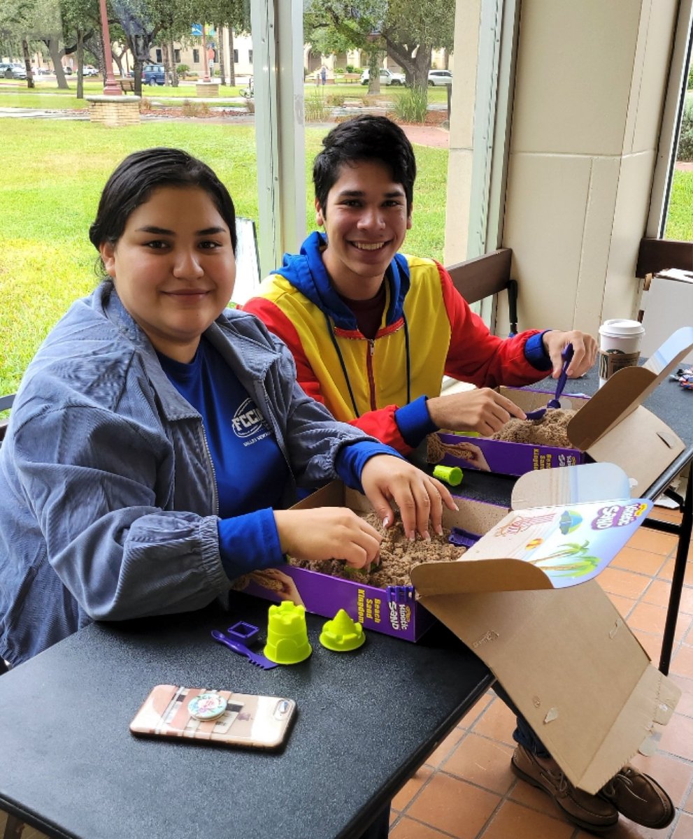 TAMUK_CFSS's tweet photo. Rain or shine, your academic advisor is here for you!  We’ll weather this together. 🌧️

Relax and Register with us! 🐗💙

Join us for:
Free hot chocolate ☕️
Relaxation activities 💆
Our Pet Partner, Tess 🐩 🐶 https://t.co/3zYUndyOQZ