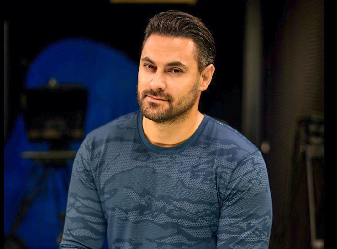 هادي أسود يفاجئ المتابعين… هذا ما كشفه
bisara7a.com/%d9%87%d8%a7%d…
<a href="/HadiAswad/">Hadi Aswad هادي أسود</a> <a href="/eMusicIsMyLife/">Music Is My Life</a> <a href="/WataryDigital/">Watary</a> 
#مشاهير #فن #هادي_أسود #لبنان #سوريا