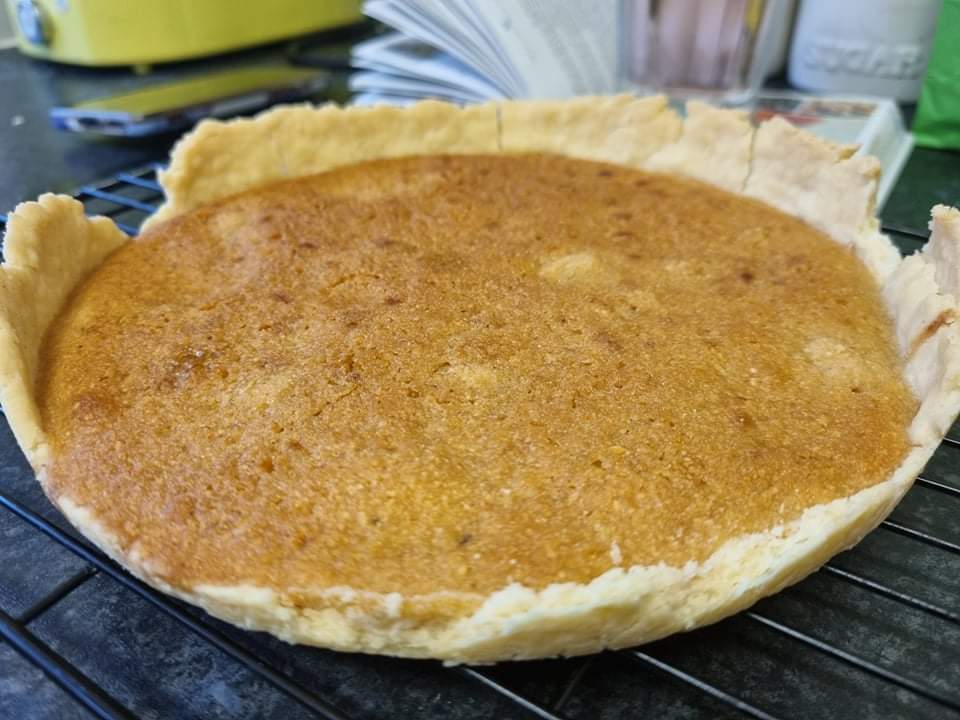 ACakes2021's tweet photo. This was our trial attempt at doing a treacle tart, practice makes perfection
#startatthebottom https://t.co/GMjDeeSrNK