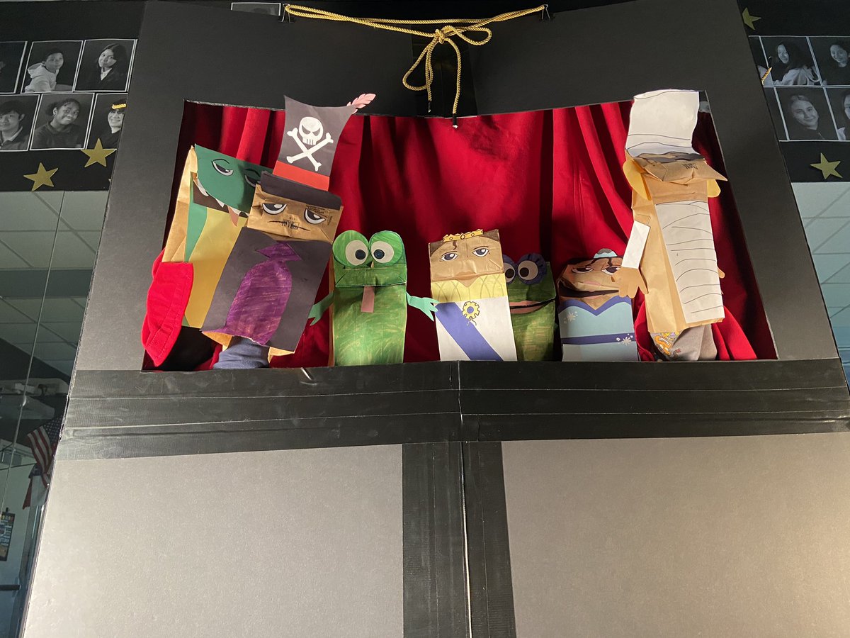 AMStheatre's tweet photo. Puppet Shows Today 🎭❤️👏🏼👏🏼👏🏼👏🏼🎭❤️ https://t.co/iMF1YHxoM5