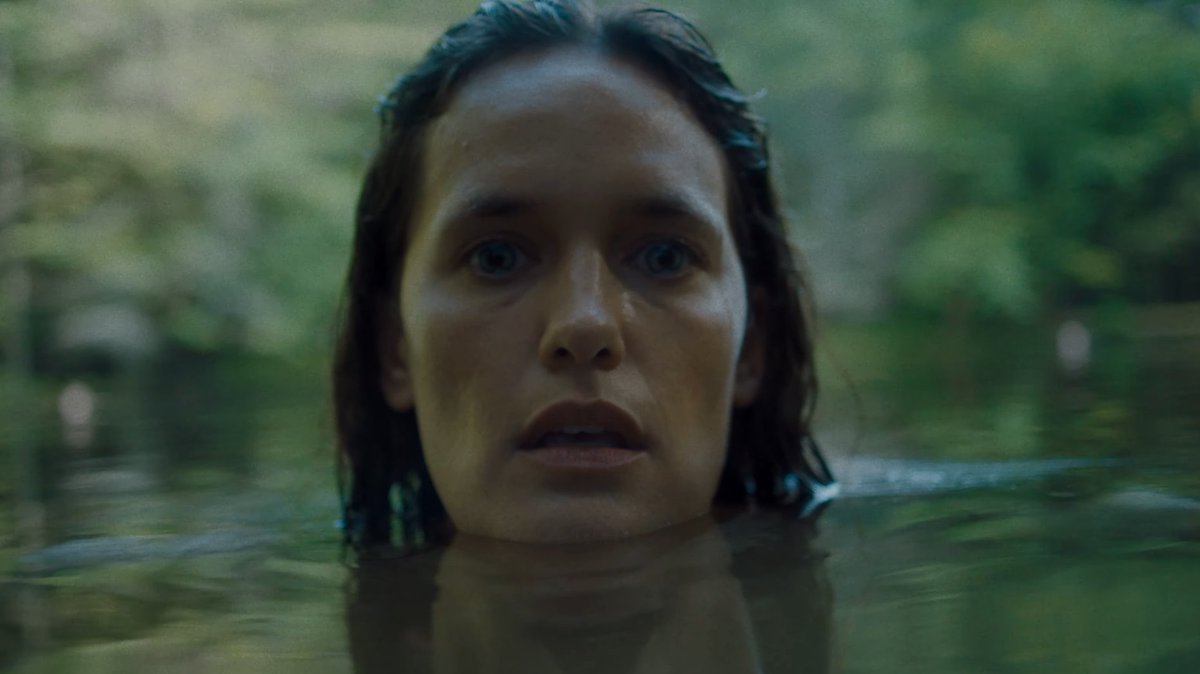 tecoapple_'s tweet image. 🎧 @Wet faz um ritual de cura nas águas no videoclipe de “Only Water”.

🔗 tecoapple.com/2021/11/18/wet…