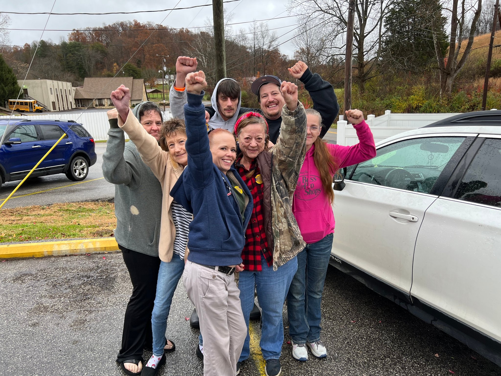 UFCW Local 400 on Twitter "BREAKING workers TudorsBiscuits in Elkview, West Virginia marched