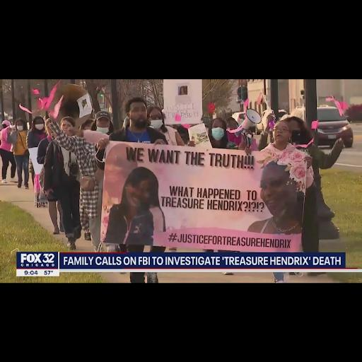 uspcn's tweet photo. Treasure Hendrix’s family has demanded answers to her death, and that her case be investigated on the federal level. @ChicagoCOPA we demand you refer this case to the DOJ for a full investigation, and investigate the officers who have harassed the Hendrix family! #CopsToo https://t.co/ewEtU44mAR