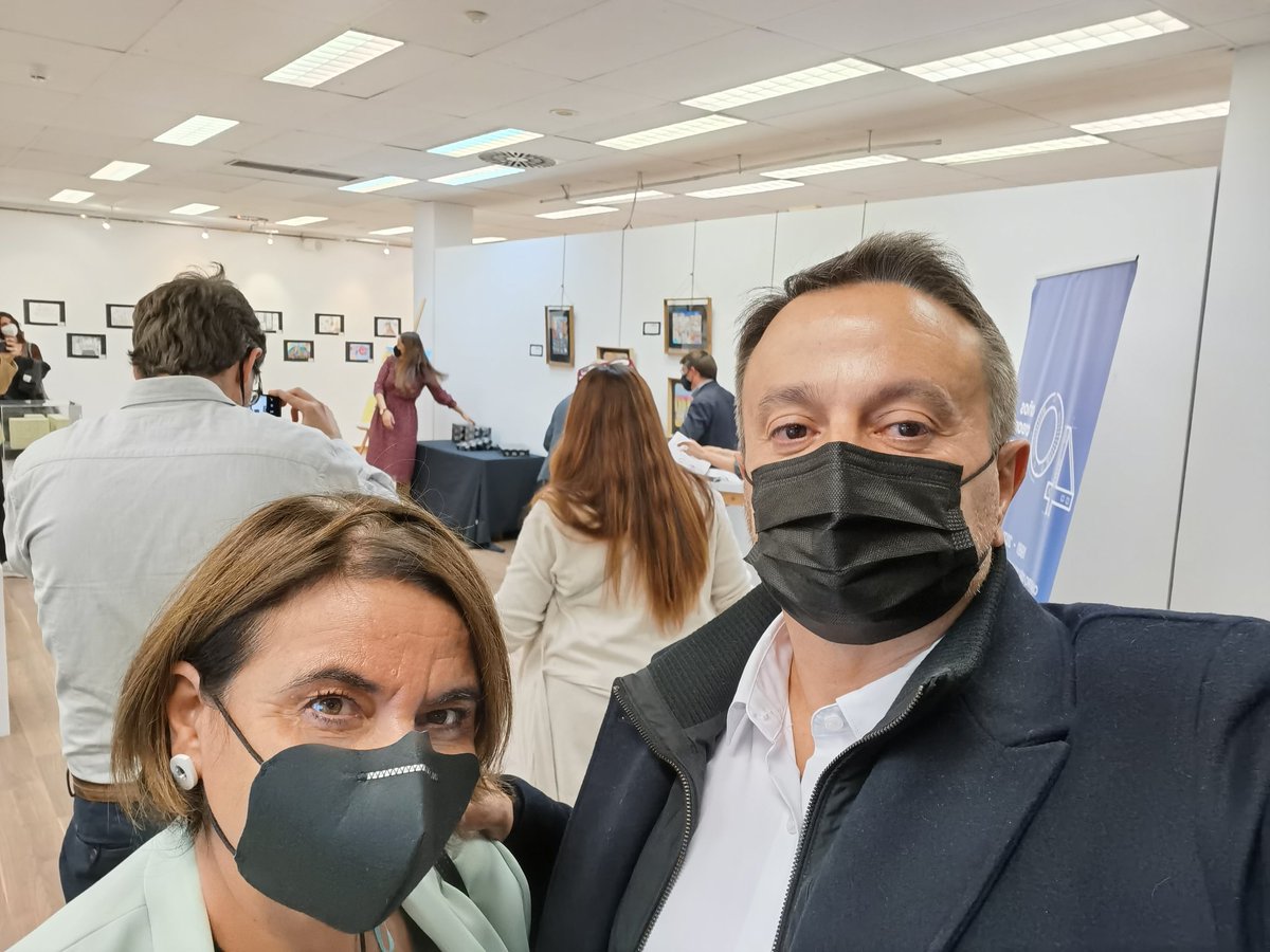 pebarrero's tweet photo. Junto con @Raiscara hemos asistido @PSOEMadridAyto a la entrega de premios concurso de dibujo infantil que ha organizado @emvsmadrid por su #40emvs. Gracias a los trabajador@s y tecnic@s por el trabajo de participación 26 colegios #Madrid. Enhorabuena a los ganador@s. https://t.co/ul7xT6ihj3
