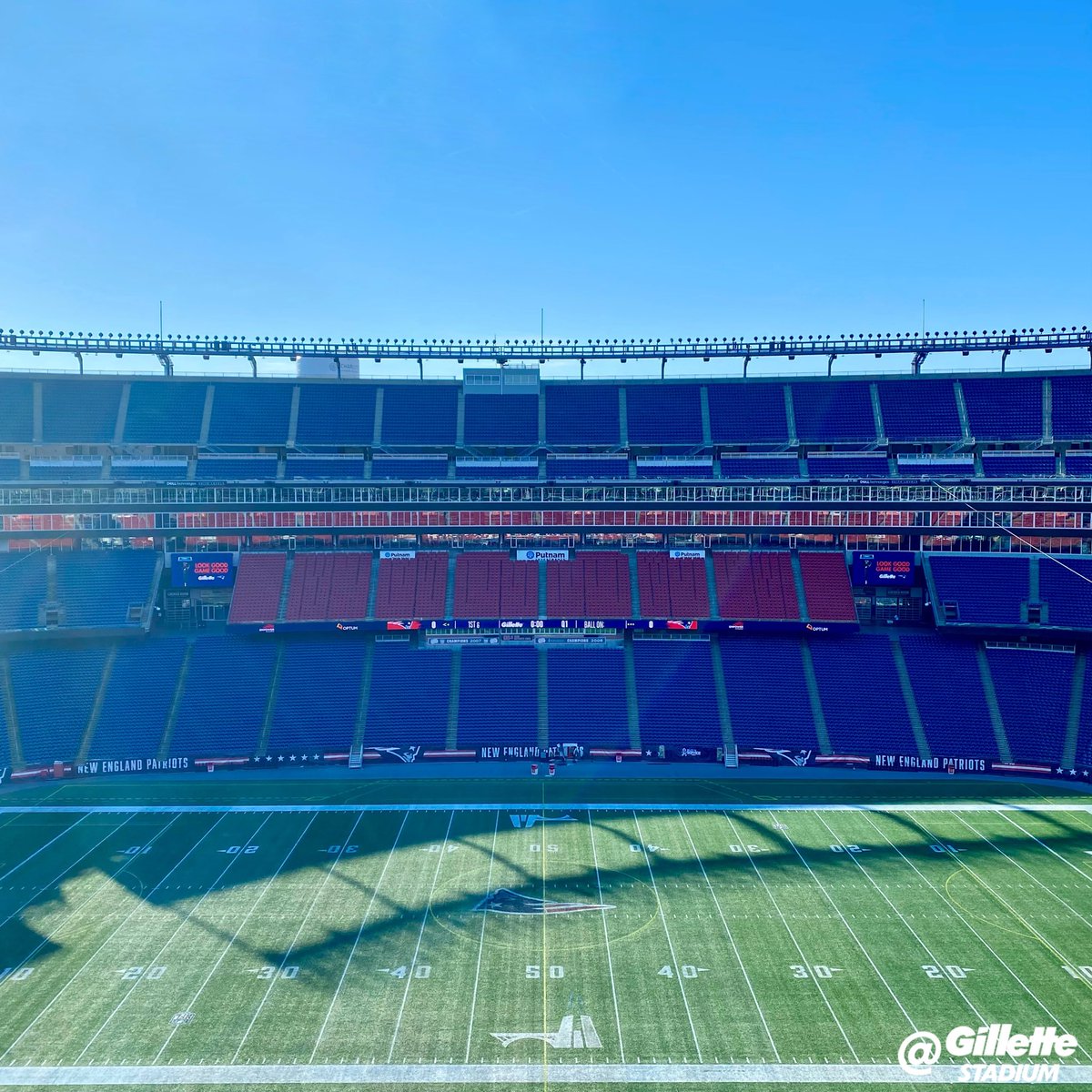 GilletteStadium's tweet photo. November in New England? https://t.co/jPLa8zCYnm