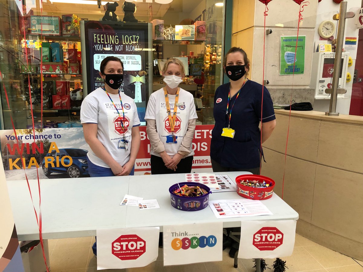 Stop Pressure Ulcer Awareness stand moved to main concourse <a href="/stjamesdublin/">St James's Hospital</a> this afternoon. Thank you to all patients, visitors &amp; staff for stopping to chat on all matters related to #SSKIN &amp; #stoppressureulcers #ittakesateam