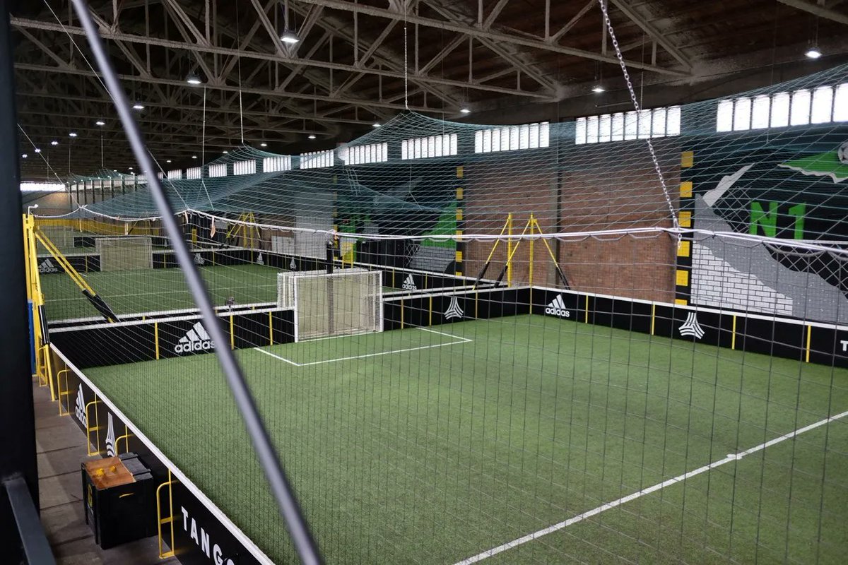 CTBBFUTBOL's tweet photo. Centro tecnificación Brasileño Barcelona.  Ven a conocer nuestras instalaciones
Trae a tus niños a jugar fútbol. #futbolbarcelona #barcelona #escueladefutbol #tecnificacionfutbol #futbol #futbollife https://t.co/aODCp4Rzib