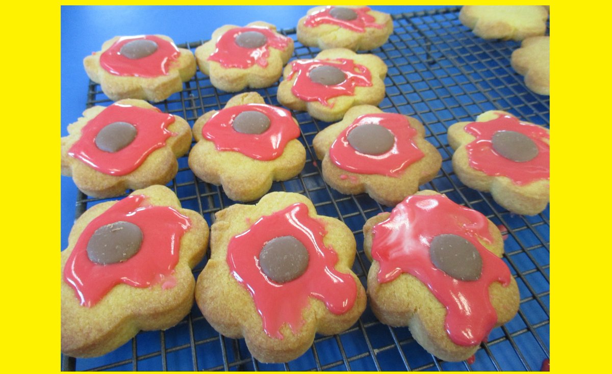 GreenacresLtd's tweet photo. This year, to commemorate #RemembranceDay, we looked at the #poppy. We talked about it being a symbol of peace and remembering people who have helped shape our lives today. We used a dot to dot poppy, used apples to print over our poppy poem and baked these #PoppyBiscuits. https://t.co/upiD7kNWt8