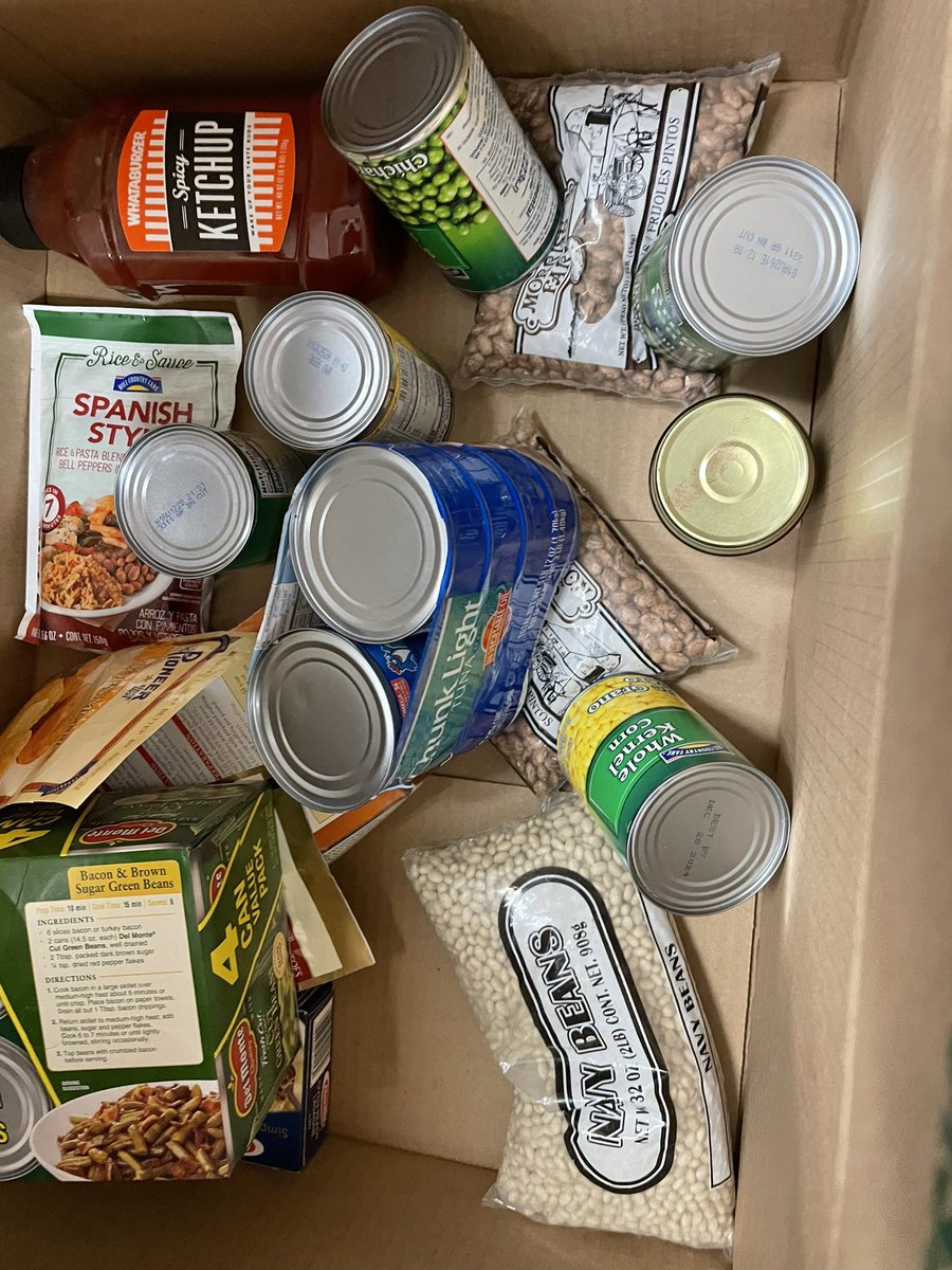 MaryAbagail's tweet photo. Dropping off canned meats for families in need in Central Texas! Proud to be a new member of the Student Social Work Association- Waco, whom is collecting goods for The Shepherds Heart. @NataleeWaco https://t.co/fBL2LS8MPT
