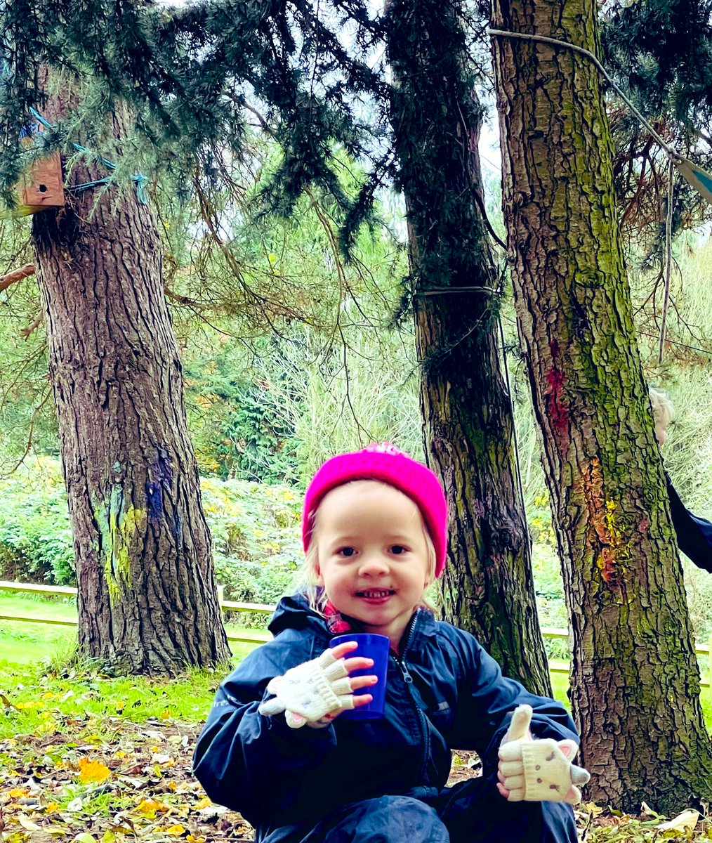 CarrdusRec's tweet photo. We had another fantastic forest school session today! We got to take our teddy bears down to the forest and make them a lovely meal of porridge! We decorated bears with thick, oozy mud and made colourful bear headbands. Oh- and had hot chocolate and biscuits too! @CarrdusSchool https://t.co/5hF3nFJRTG