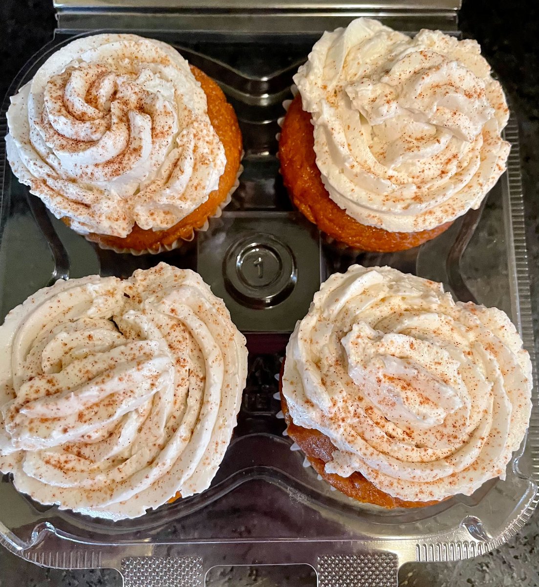 BakeTexasBlue's tweet photo. Oh yes! It's delivery day! #PumpkinSpice cupcakes being personally delivered to donors!
@BakeBackBetter
#Fundraiser
#BakeBackBeto
#DonateForCupcakes
#BetoForGovernor
#TurnTexasBlue
#BakeBackBetterTX
#DallasCountyDemocrats
#Dallas #Texas
#VoteDemocratic
#TXDeservesBetter https://t.co/Kt0NrqmTPU