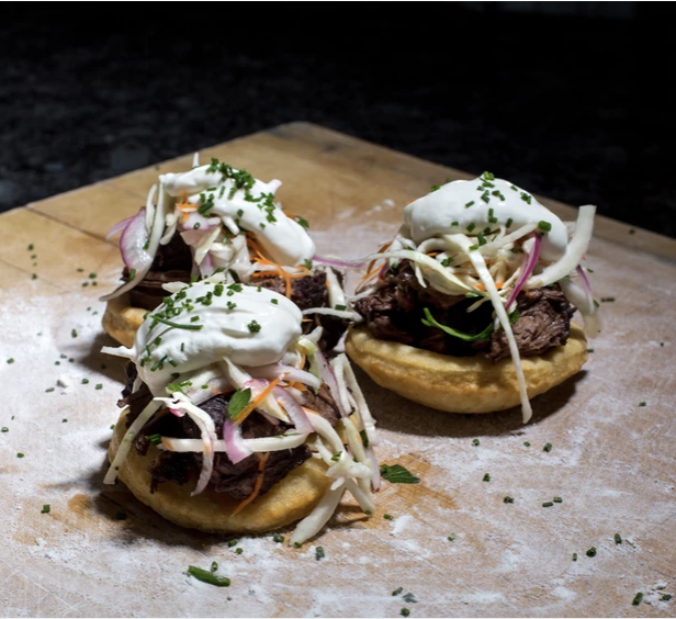 ckuaradio's tweet image. Braised elk sandwiches! 
Smoked duck soup! 
Bannock mixes!
#ICYMI this week on #IndigenousPathways, host @CherylCroucher interviews  chef Scott Iserhoff!

ckua.com/listen/indigen…