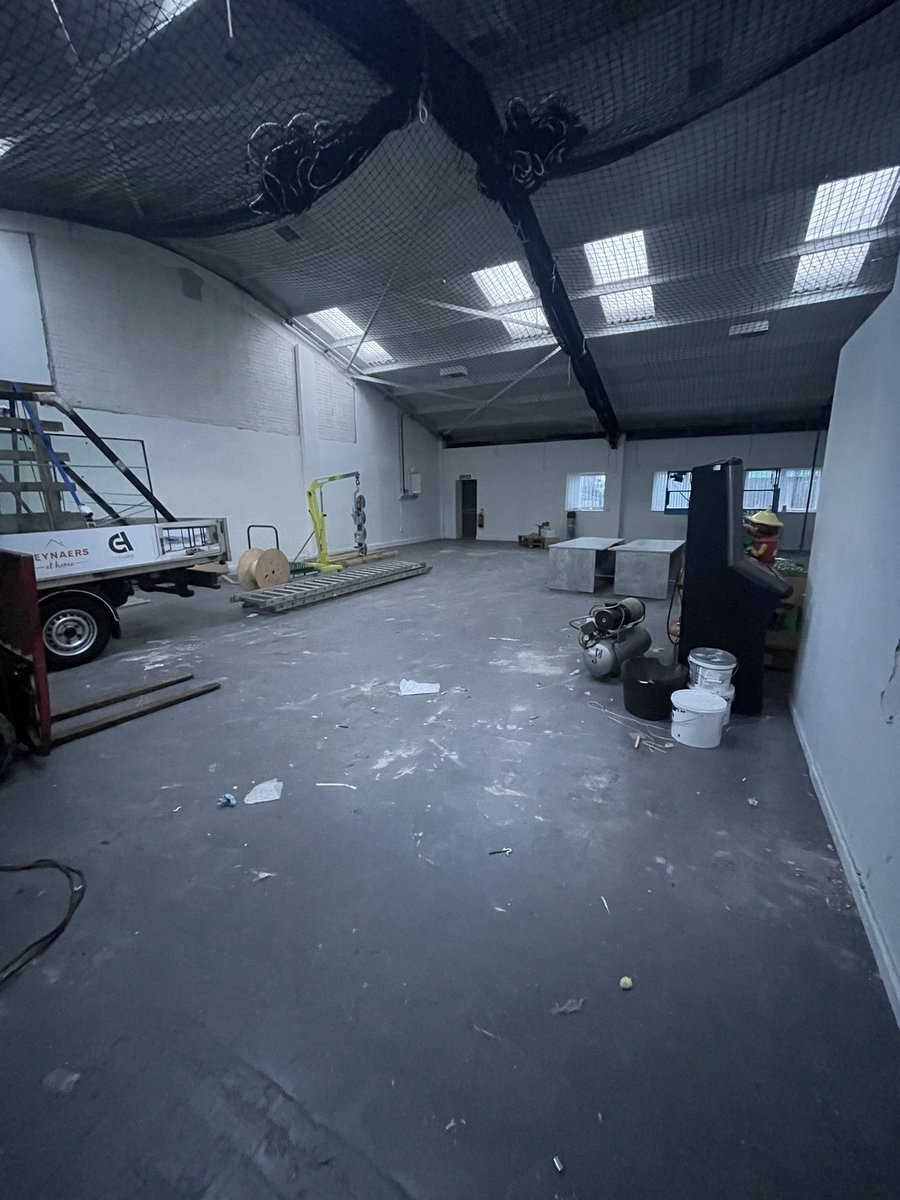 Chelsea_Alu's tweet photo. New @ReynaersLimited showroom 2022

HIFINITY #2

CP130 #50

RL77 

S200

S500

BIGG

All our premium products will be situated in this large unit over two levels 

@ReynaersLimited 
@BlindsInGlass 
@SpitfireDoors https://t.co/qlRYp5ZSra