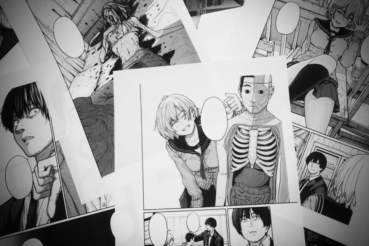 今日発売の月刊ウルトラジャンプで『新しいきみへ』の第三話『起の回』が掲載されています。
ありがたいことじゃ・・・。
教師と生徒が仲良くイチャイチャしつつ、人が死にます。
ぜひぜひ読んであげてください。