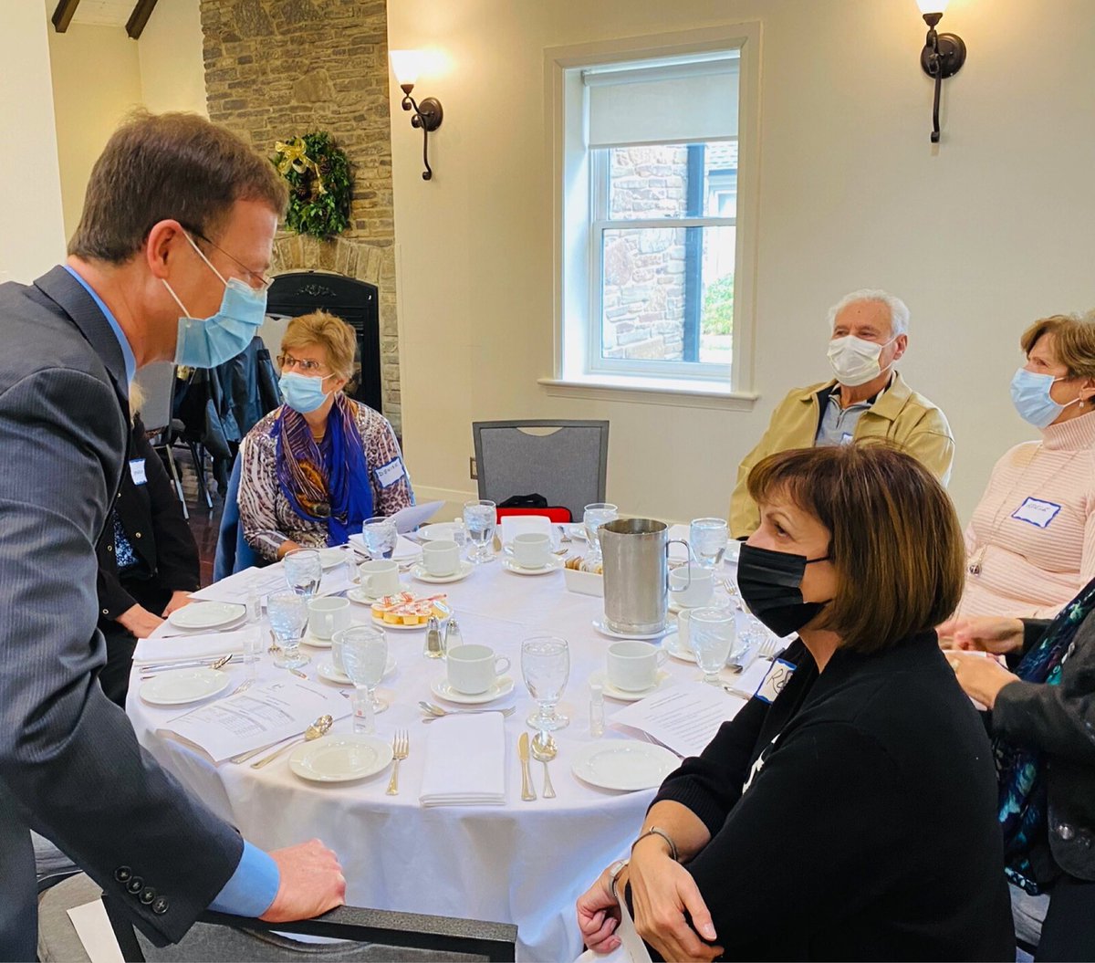 I stopped by the Mississauga #Seniors Council’s Annual General Meeting, where I thanked President Frank Stendardo and Members for their service and congratulated the new Board of Directors. An extraordinary group of people working hard to make our community better! #Mississauga