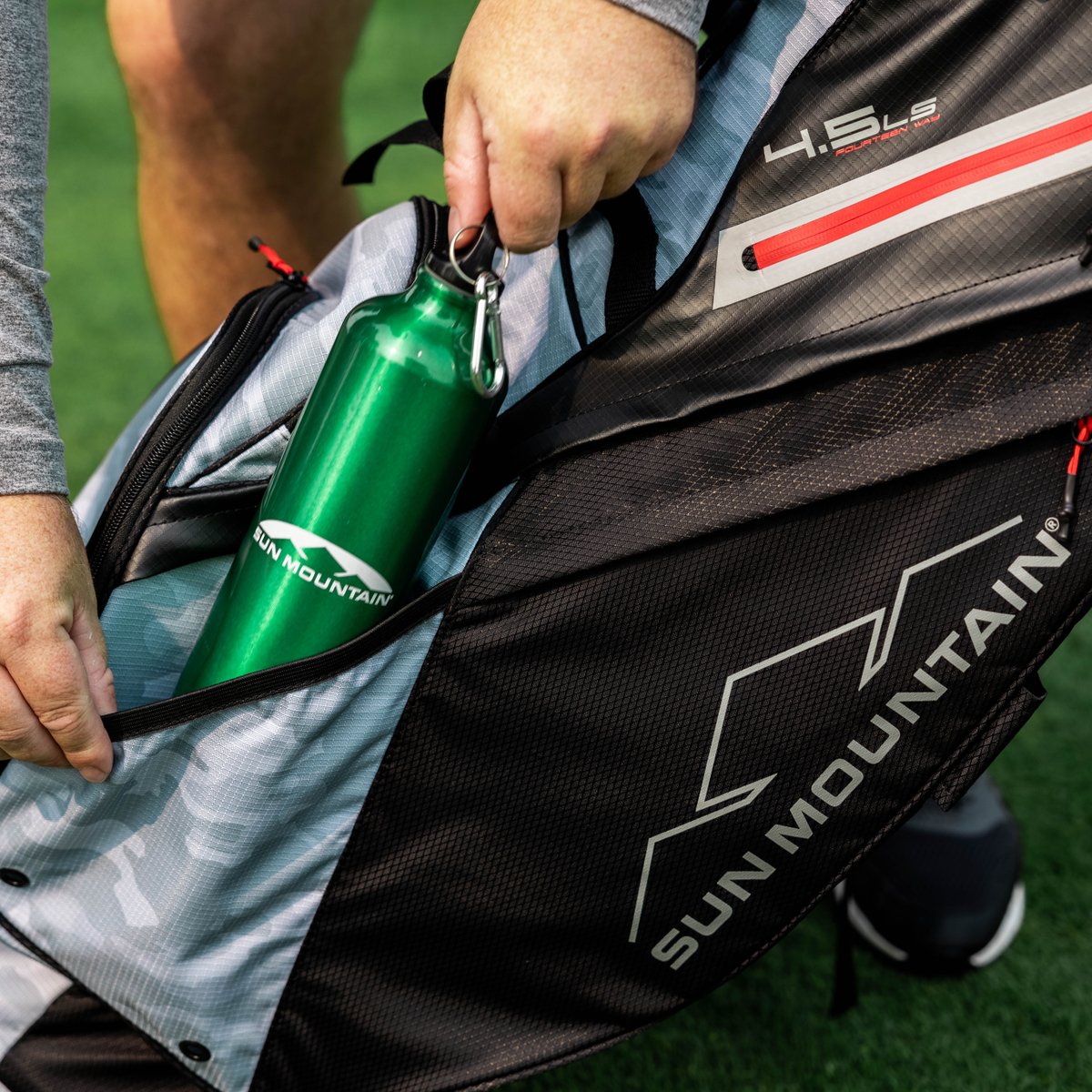 SunMountainGolf's tweet photo. Just a few of our favorite bags π Including the 4.5 LS Stand Bag, C-130 Supercharged and the 2.5+ Stand Bag. Which one is your favorite? #C130 #sunmountaingolf #golfbags #standbags https://t.co/H2OjuN6fK8