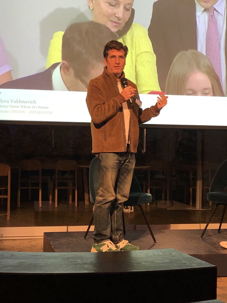 watching ⁦<a href="/Sothebys/">Sotheby's</a>⁩ ⁦<a href="/ConstitutionDAO/">ConstitutionDAO</a>⁩ auction with ⁦<a href="/Borthwick/">John Borthwick</a>⁩ ⁦<a href="/McAndrew/">Andrew McLaughlin</a>⁩ and others ⁦<a href="/betaworkstudios/">Betaworks</a>⁩