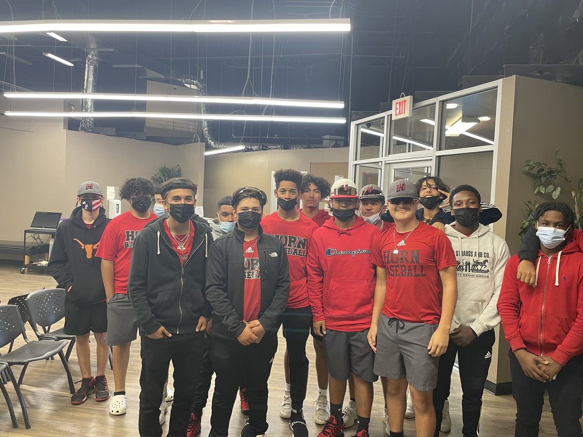 Horn Jags Baseball tweet media