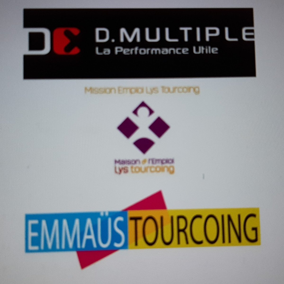 En ce J4 de la semaine #reussirsansattendre, à @pole_emploi Tourcoing, ce sont 47 allocataires du RSA présents et pas moins de 1️⃣2️⃣ propositions d'emploi et 1️⃣0️⃣ positionnements formation dans les secteurs transport et logistique.
@fabrice_balent <a href="/Stephaniedemai1/">Stephanie demailly</a> <a href="/SeverineDelong/">Delong Severine</a>