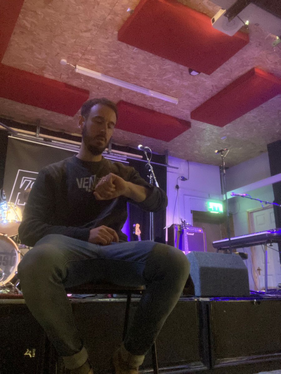 Gig night!! Paj was here on time for once but ironically the rest of us were running late!! Instant karma! We’re at Hyde Park Book club if anyone is about!! 🎶