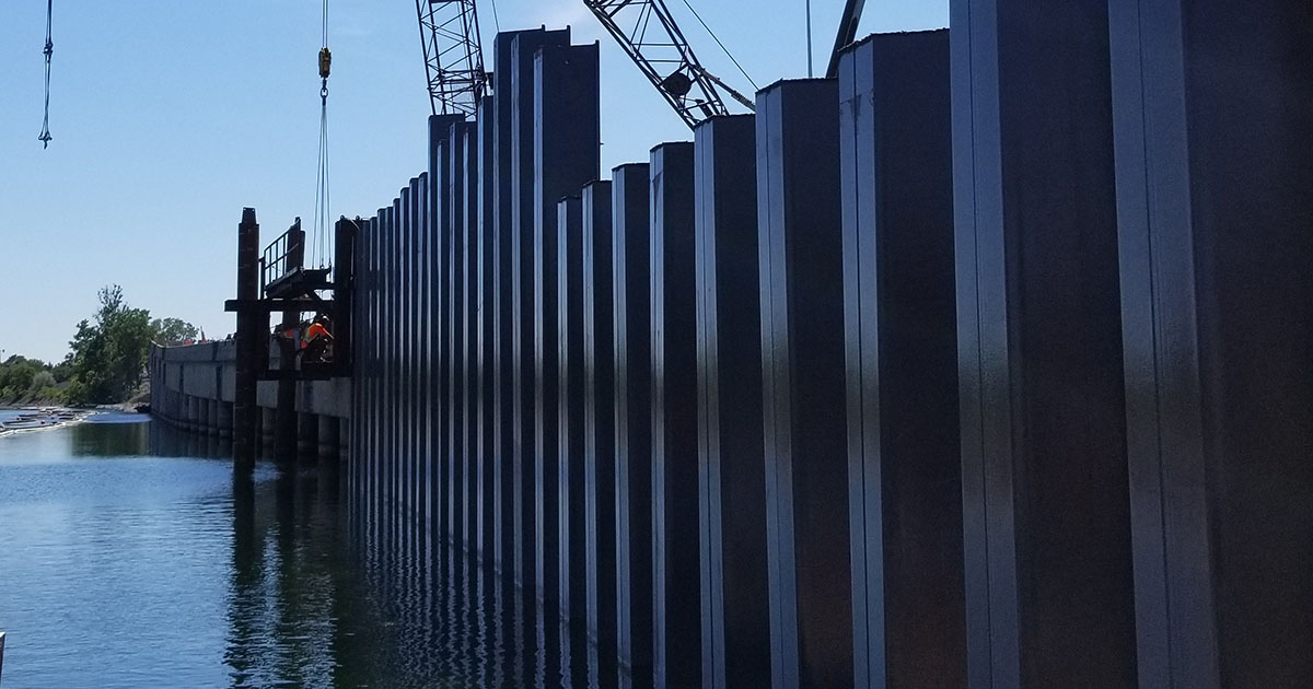 NucorSkyline's tweet photo. Land erosion near an aqueduct that provides drinking water is a major problem. See how our products helped in Montreal. https://t.co/OTKNaWNXK5 #civilengineering #steel #structuralengineering #infrastructure #retainingwalls #steelsheetpile #ETPO-Géodex #WSP-Canada #KPH-Turcot https://t.co/J2y2NvxkyP