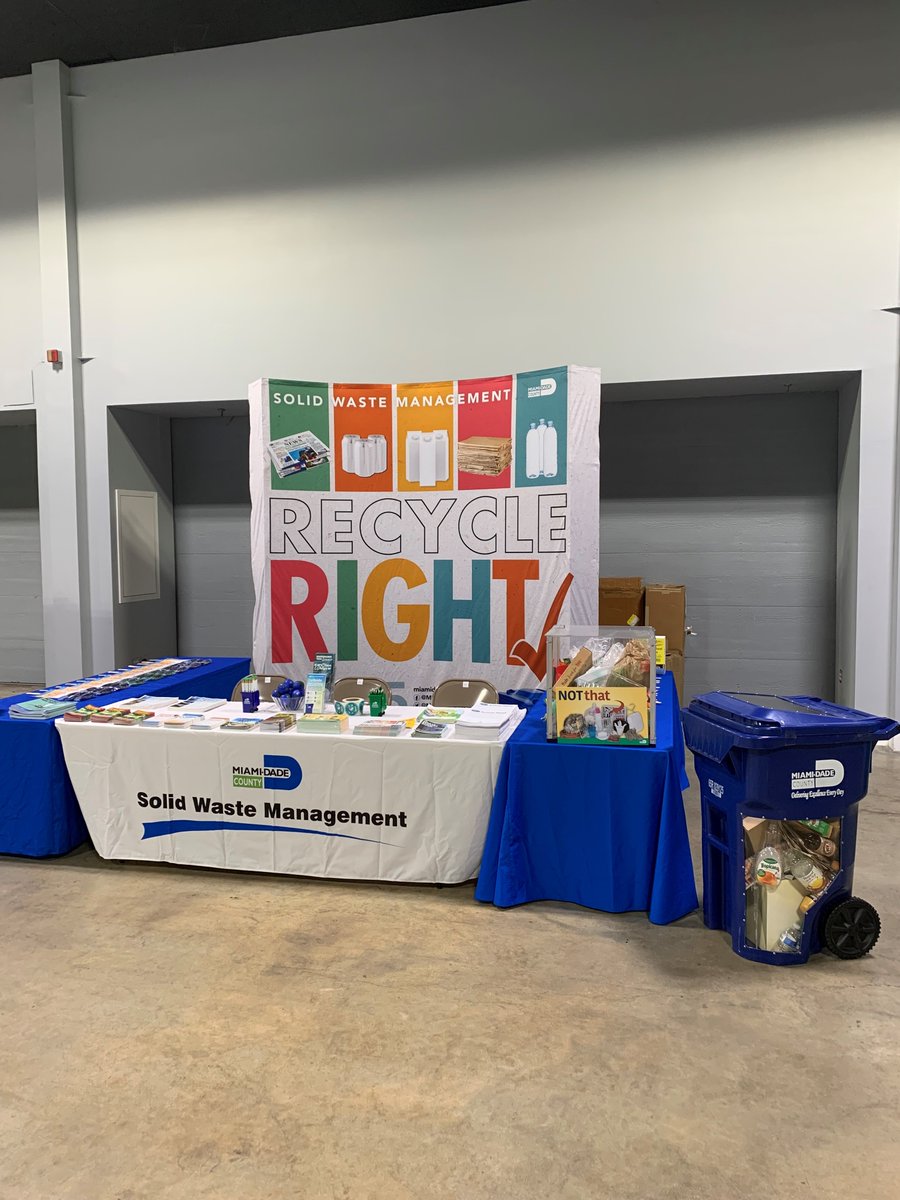 miamidadeswm's tweet photo. Be sure to visit our booth in Arnold Hall at the @miamiyouthfair! The fair starts today (Nov. 18th) and runs through December 5th.

#RecycleRight #Simple5 #MiamiDadeYouthFair https://t.co/ZiZpJS4GLn