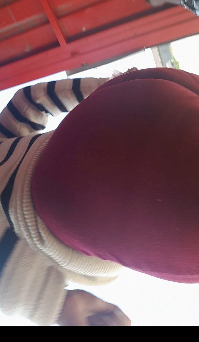CravingsEye's tweet photo. 🤤 #tightleggings https://t.co/pTPXK2Ukoc