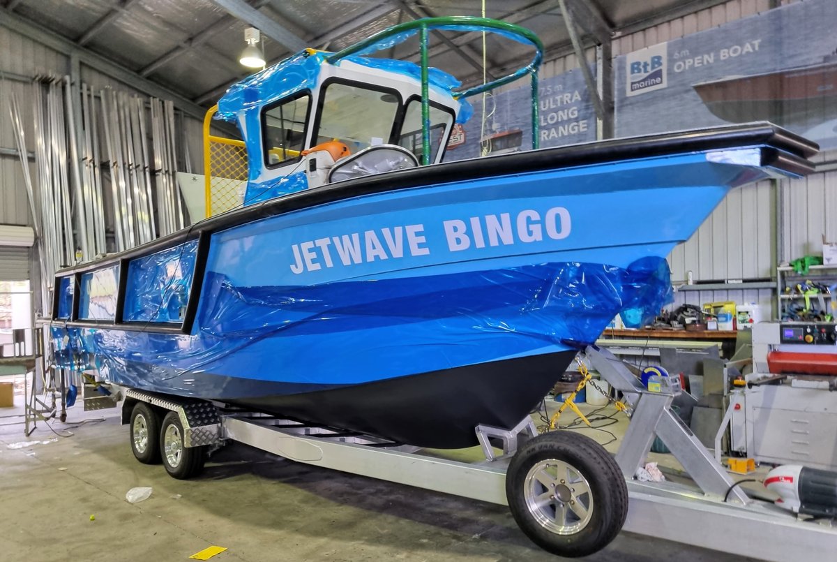 btb_marine's tweet photo. Introducing the 2nd of our new twin line handling jet boats "Jetwave Bingo", destined for #workboat duties for #Jetwave Marine in W.A. She's a looker alright!
#portservices #linesboat #jetboat #yanmar #hamilitonjet #powerequipment #boating #boatbuilders #herveybay #BtBmarine https://t.co/oaw2mpvWfN