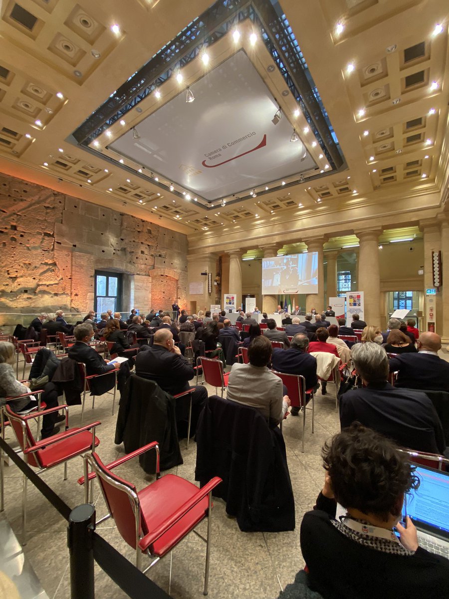 Un’assemblea <a href="/fipeconf/">Federazione Italiana Pubblici Esercizi</a> 2021 densa di contenuti e di spunti, una bella prova di serietà e autorevolezza del nostro sodalizio. #fipe2021 <a href="/Confcommercio/">Confcommercio</a>