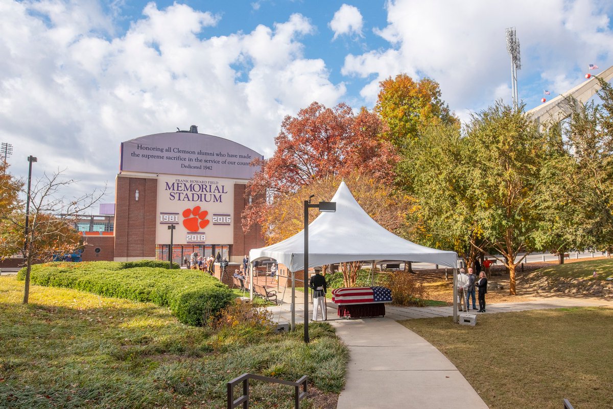 ClemsonUniv's tweet photo. Today, we paid respects to Brig. Gen. Ben Skardon as he Lay in Honor at Memorial Park. 

Tomorrow, we encourage the #ClemsonFamily to wear purple to show support and solidarity to all those impacted by his loss and to honor the American and the Clemson hero that he was. 💜 https://t.co/i6HGzuGNLT