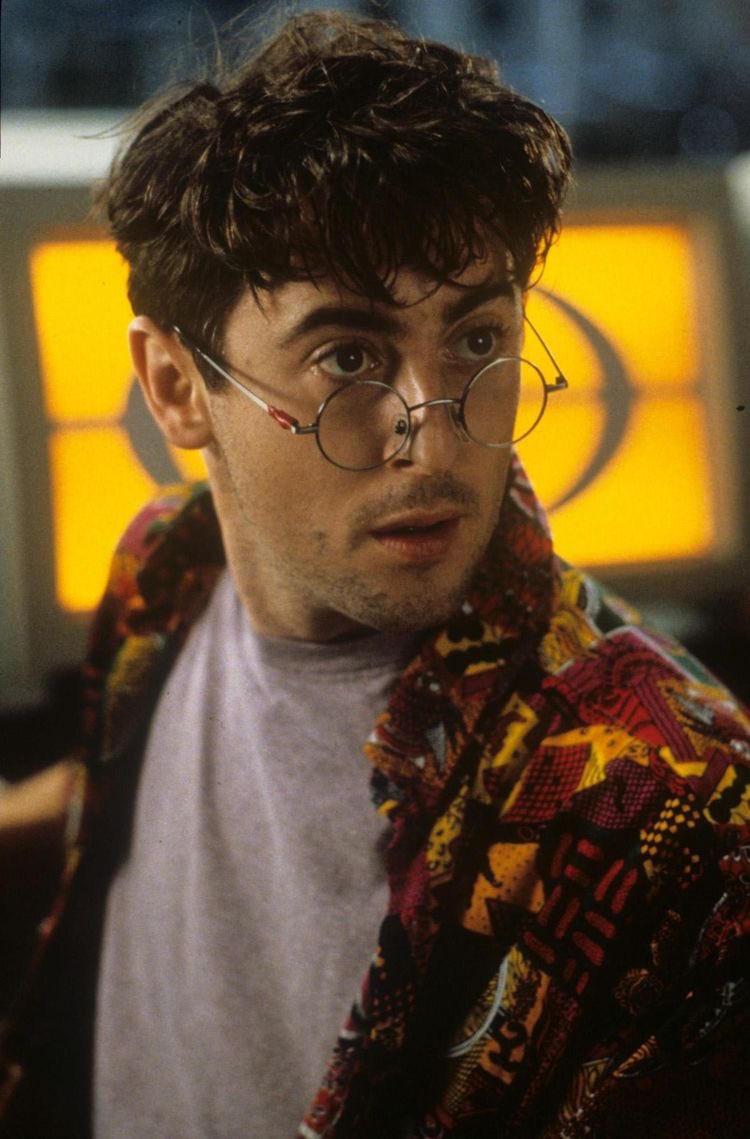 missmarshallart's tweet photo. We only went and managed to get Carnoustie raised actor, @Alancumming on board with #oddsocksweek π±ππ»
You might recognise Alan from Spy Kids, Golden Eye, Annie, X Men or Take the High Road to name a few roles!
Thank you Alan!π€©π§¦β€οΈ
#thisisbrechin #oddsocks #AntiBullyingWeek https://t.co/TG4EwBUc29