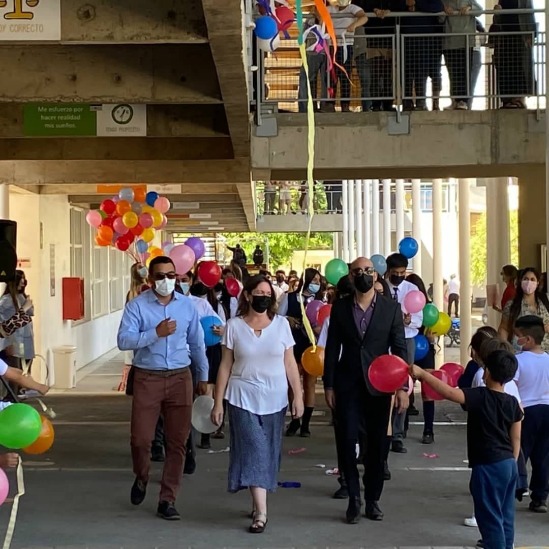 astoreca_'s tweet photo. Con una linda misa y emotivas muestras de cariño, hoy despedimos a la generación 2021 del Colegio San José.
Han dado un gran paso, ahora a dar el siguiente con mucha perseverancia y afán de superación.

#tengoafandesuperacion #soyastoreca #astoreca https://t.co/EWPwR6pUYk