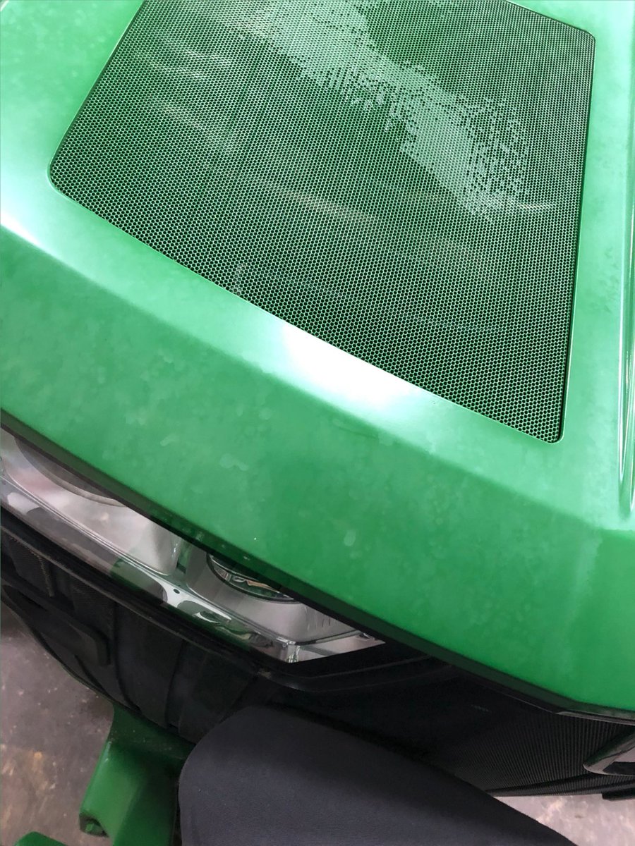 jodzfulton's tweet photo. Cleaning up another trade! #3Ddetailing #johndeere https://t.co/jKhS7tUGsb